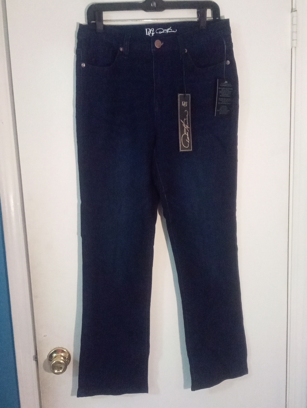 Dg2 By Diane Gilman Dark Wash Straight Leg Jeans Sz 10 NWT Basic Denim